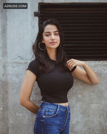 Full leaked Meenakshi private photo