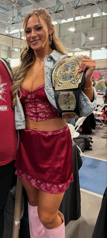 Full leaked Megan bayne  page private onlyfans photo