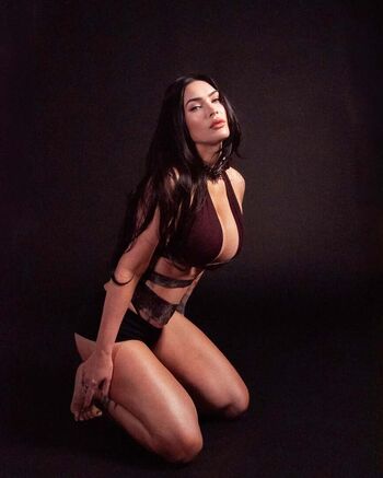 Full leaked Megan fox private photo