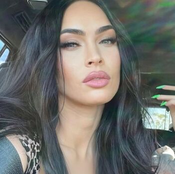 Full leaked Megan fox private photo