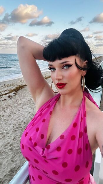 Full leaked Megan louise private onlyfans photo