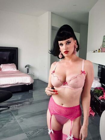 Full leaked Megan louise private onlyfans photo