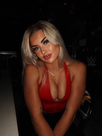 Full leaked Meghan walker private photo