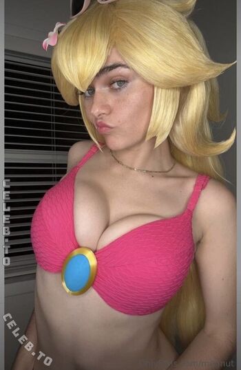 Full leaked Megnut private photo
