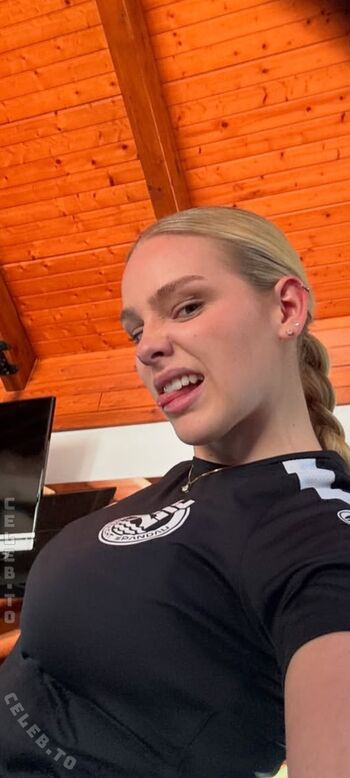 Full leaked Meira werner private photo