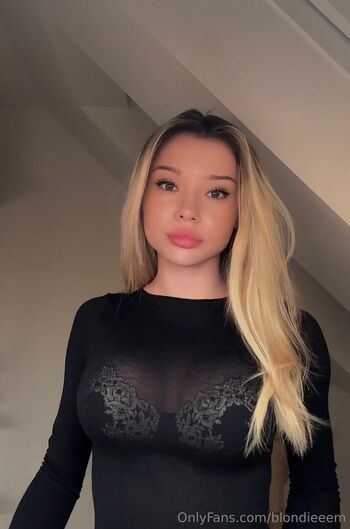 Full leaked Mejryk page private photo