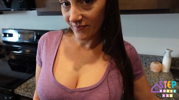 Melanie Hicks