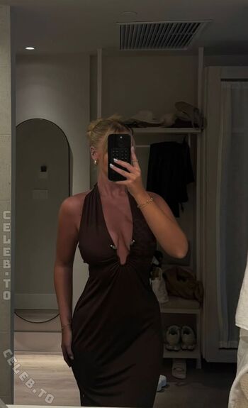 Full leaked Melaniethrr private photo