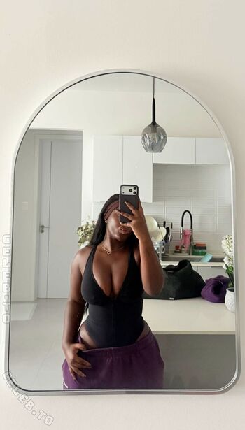 Full leaked Melaxgoddess private photo
