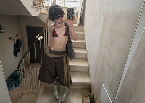 Full leaked Melbeamyth private photo