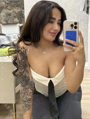Full leaked Melek azad private photo