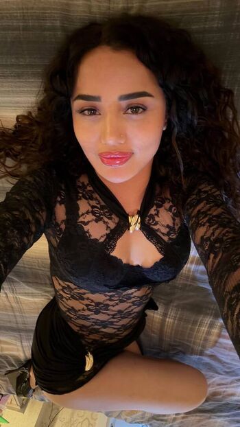 Melek Azad