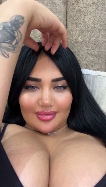 Full leaked Melekazad private onlyfans photo