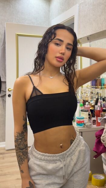 Full leaked Melekazad private onlyfans photo