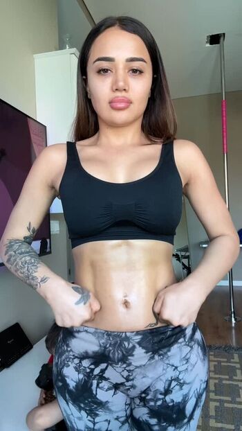 Full leaked Melekazad private onlyfans photo