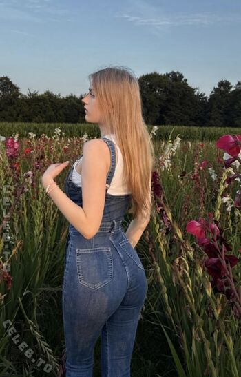 Full leaked Meleomanie private photo