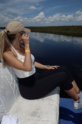 Melina.msxou