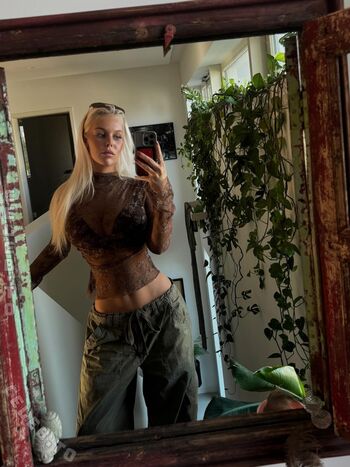 Full leaked Melisande mlnk private onlyfans photo