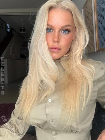 Full leaked Melisande mlnk private onlyfans photo