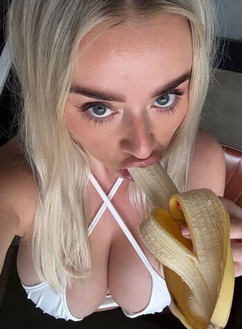 Full leaked Melissa debling page private onlyfans photo