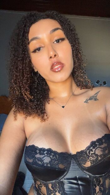 Full leaked Mellinavicc private onlyfans photo