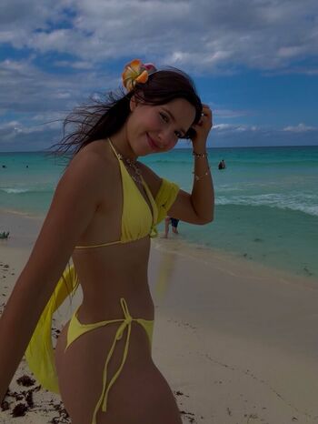 Melody Valenzuela