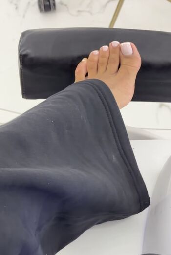 Full leaked Melofficiel private photo