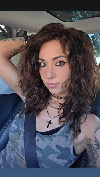 Full leaked Meloniemac private photo