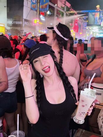 Full leaked Mena noona private onlyfans photo