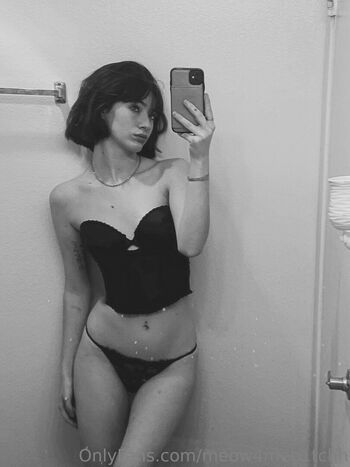 Full leaked Meowmebtchh private photo