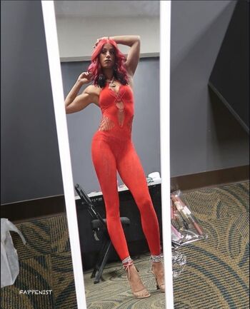 Full leaked Mercedes mone private photo