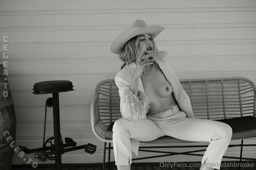 Full leaked Merindahbrooke private photo