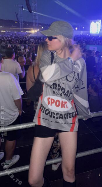 Full leaked Merleperle private photo