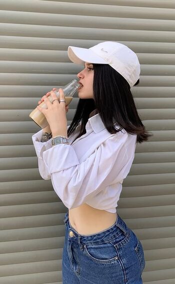 Full leaked Meshi roter private onlyfans photo