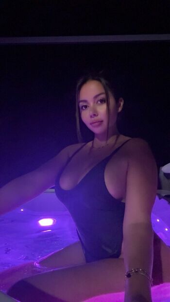 Full leaked Mess vakili private photo