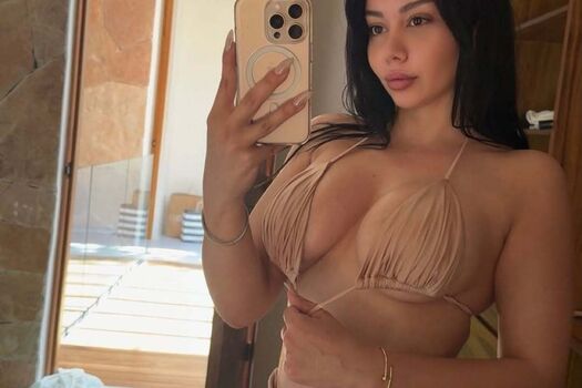 Full leaked Mess vakili private photo