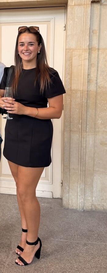 Full leaked Meuf en talons page private photo