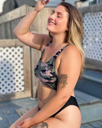 Full leaked Mgane gibeault private photo