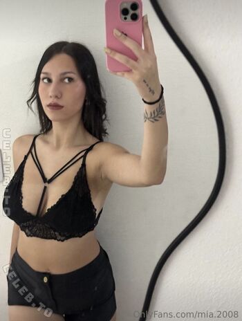 Full leaked Mia private photo