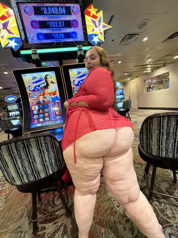 Full leaked Mia dior private onlyfans photo