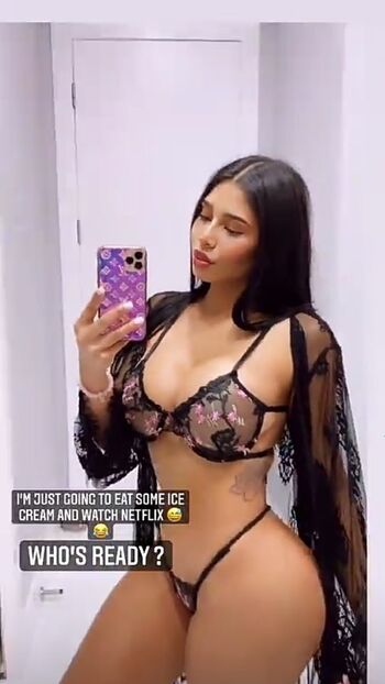 Full leaked Mia francis private photo