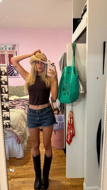 Full leaked Mia healey private photo