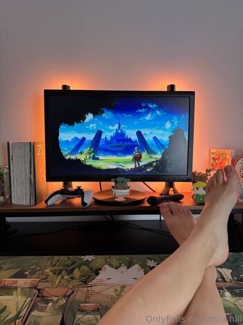 Full leaked Mia hill private onlyfans photo