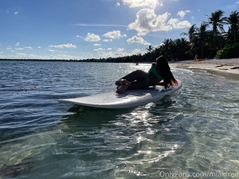 Full leaked Mia khalifa  page private onlyfans photo