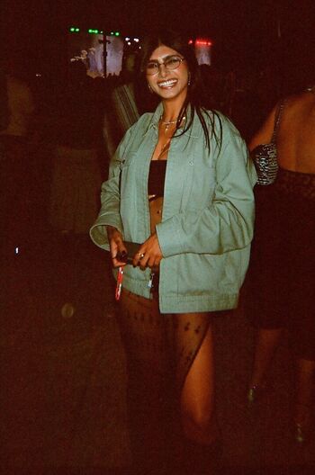 Full leaked Mia khalifa private onlyfans photo