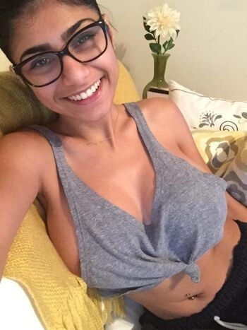 Full leaked Mia khalifa private photo
