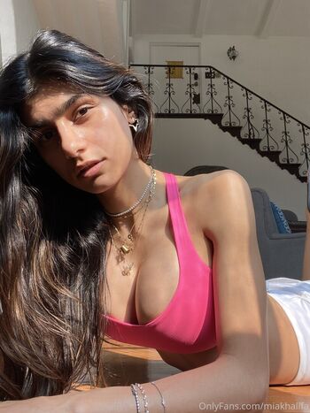 Full leaked Mia khalifa page private photo