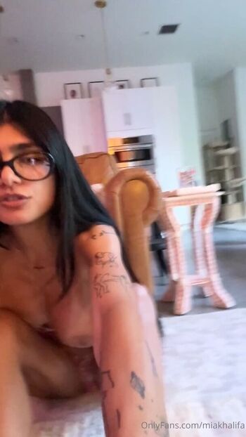Full leaked Mia khalifa  page private photo