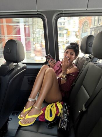 Full leaked Mia khalifa private photo
