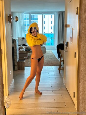 Full leaked Mia khalifa page private photo